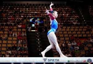 ned van pol vera ph simone ferraro sfa02508 copia